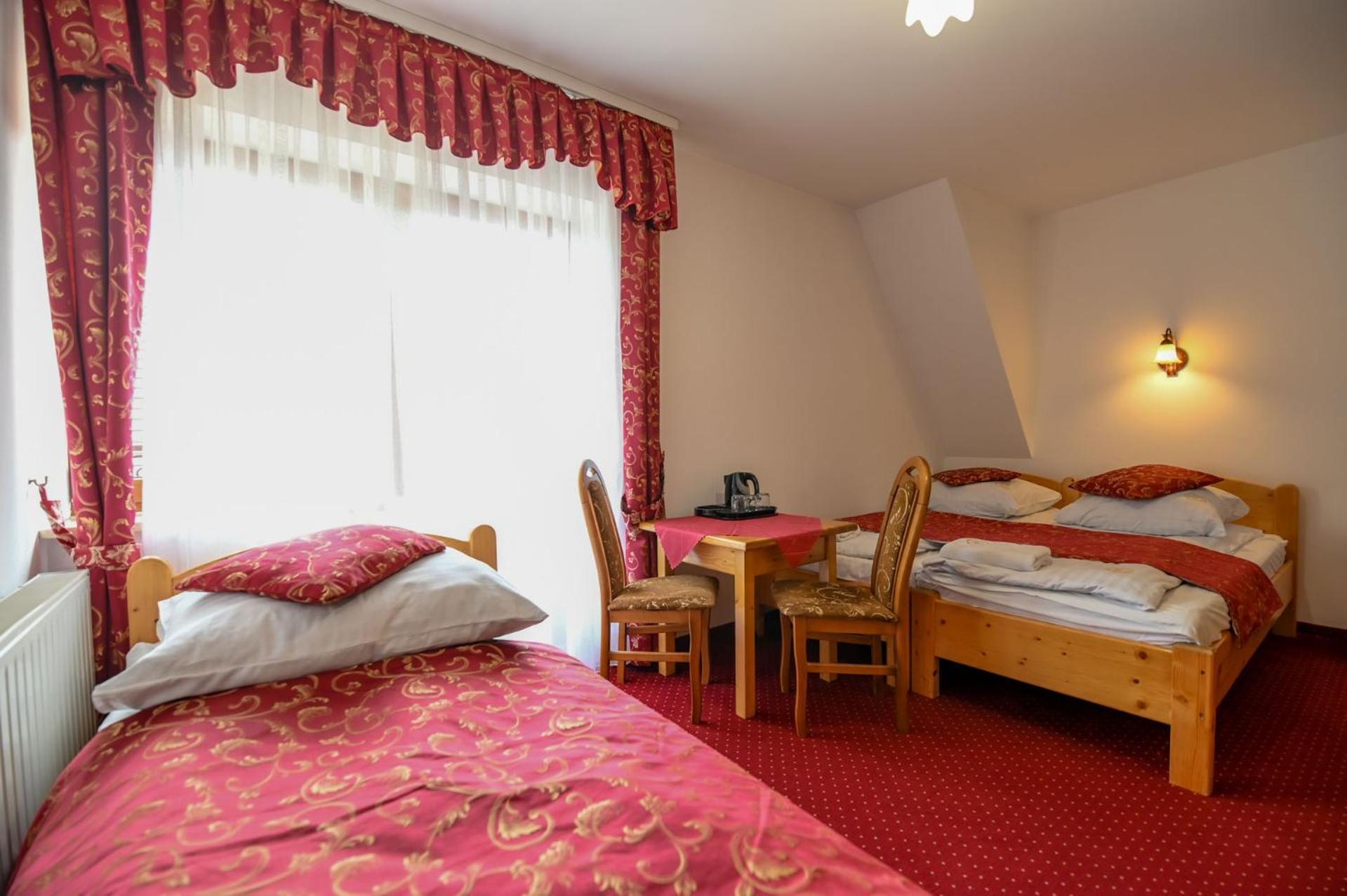 Homestay Pod Tatrami 2 - Swietna Lokalizacja, Obok Przystanku Busa Oraz Restauracji, Duzy Parking *