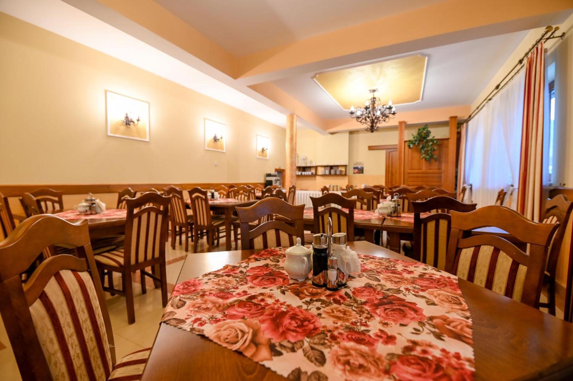 Pod Tatrami 2 - Swietna Lokalizacja, Obok Przystanku Busa Oraz Restauracji, Duzy Parking Bialka Tatrzanska
