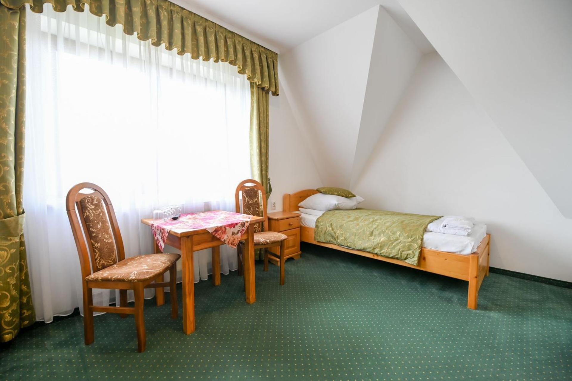 Homestay Pod Tatrami 2 - Swietna Lokalizacja, Obok Przystanku Busa Oraz Restauracji, Duzy Parking