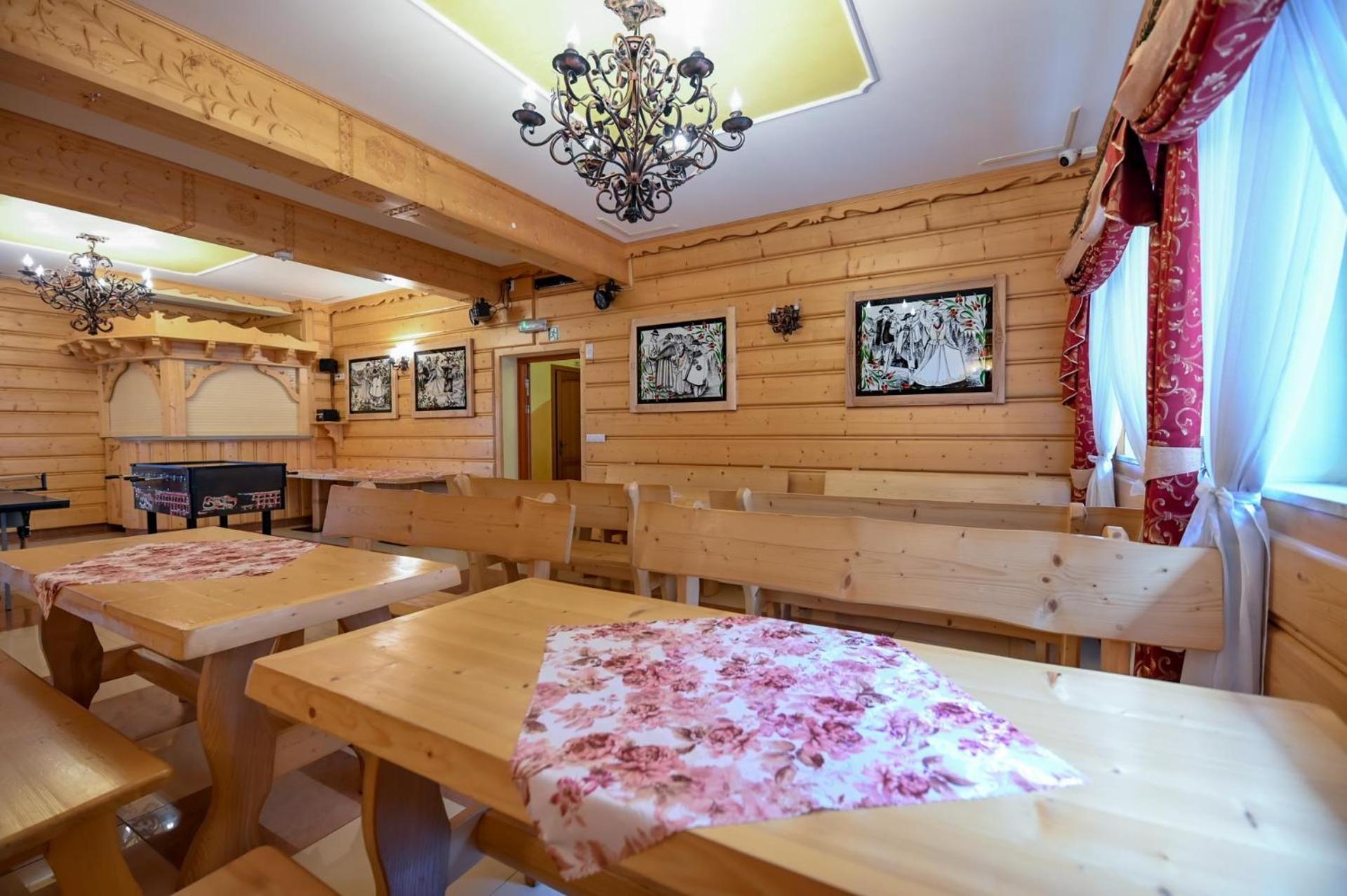 Pod Tatrami 2 - Swietna Lokalizacja, Obok Przystanku Busa Oraz Restauracji, Duzy Parking Bialka Tatrzanska